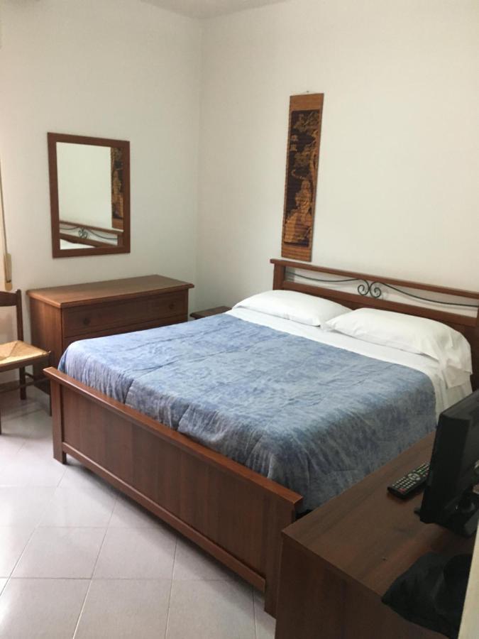 Appartamento Miramare, 2 Camere, Cucina, Bagno, 벤티밀리아 외부 사진