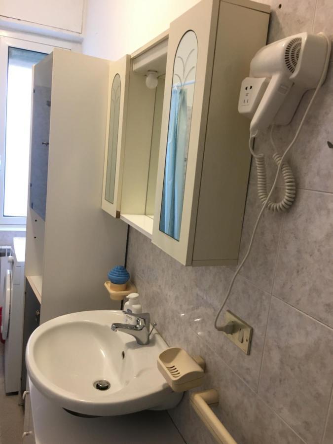 Appartamento Miramare, 2 Camere, Cucina, Bagno, 벤티밀리아 외부 사진