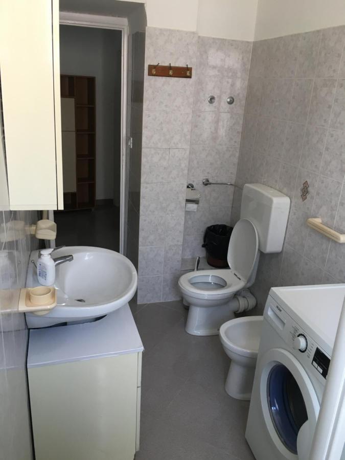 Appartamento Miramare, 2 Camere, Cucina, Bagno, 벤티밀리아 외부 사진